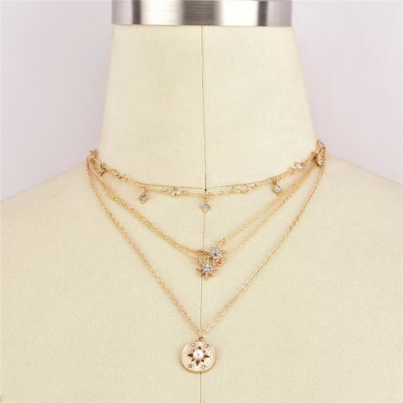 SALE! GOLD STAR + PEARL BOHO MULTILAYERED NECKLACE - Picture 4 of 5